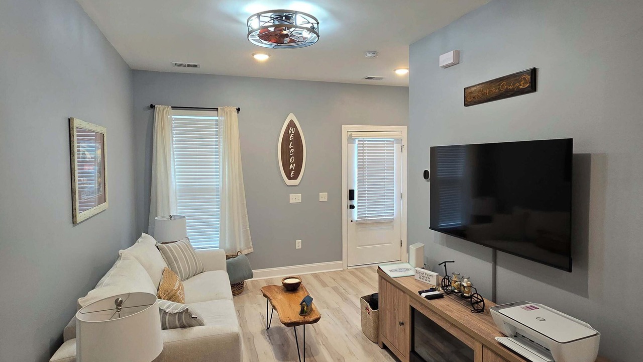 Photo of Livingroom in Goose Creek