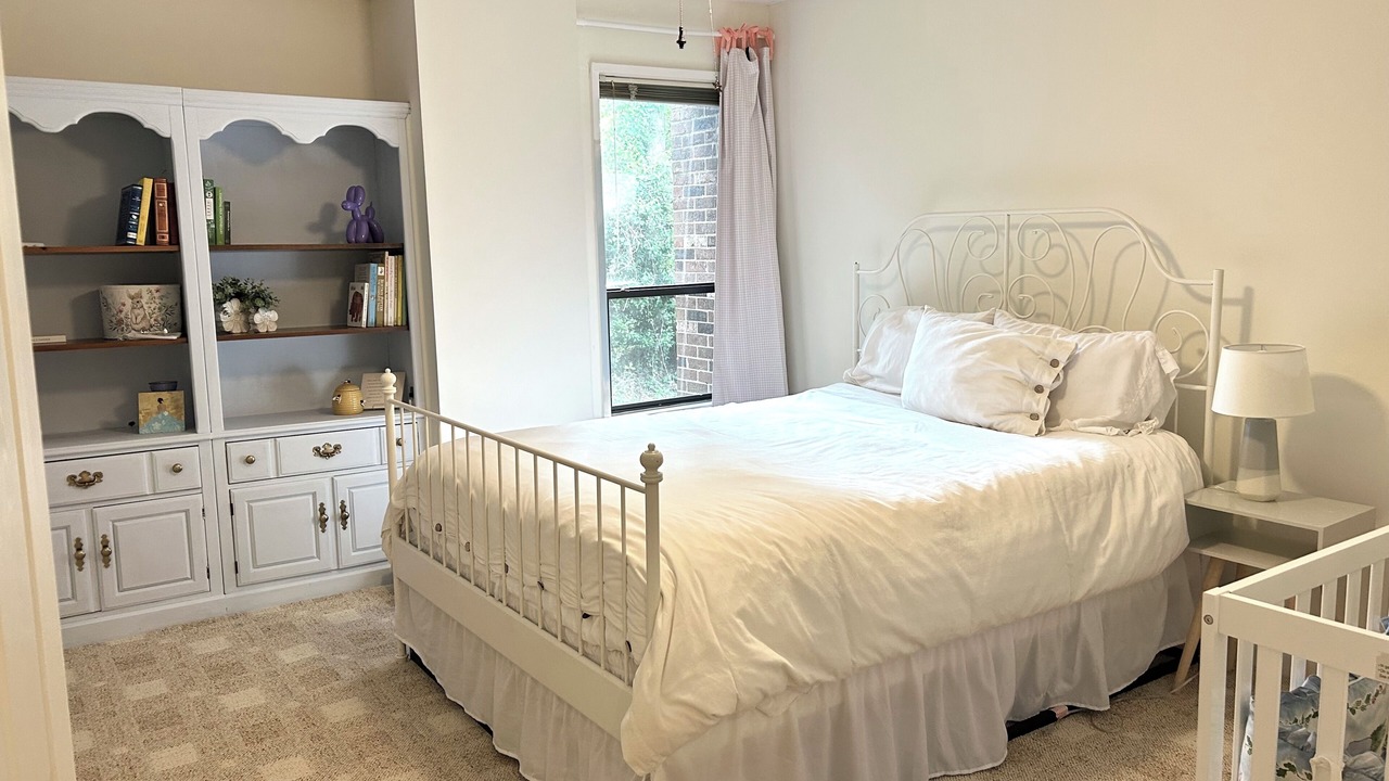 Photo of Bedroom in Martinez