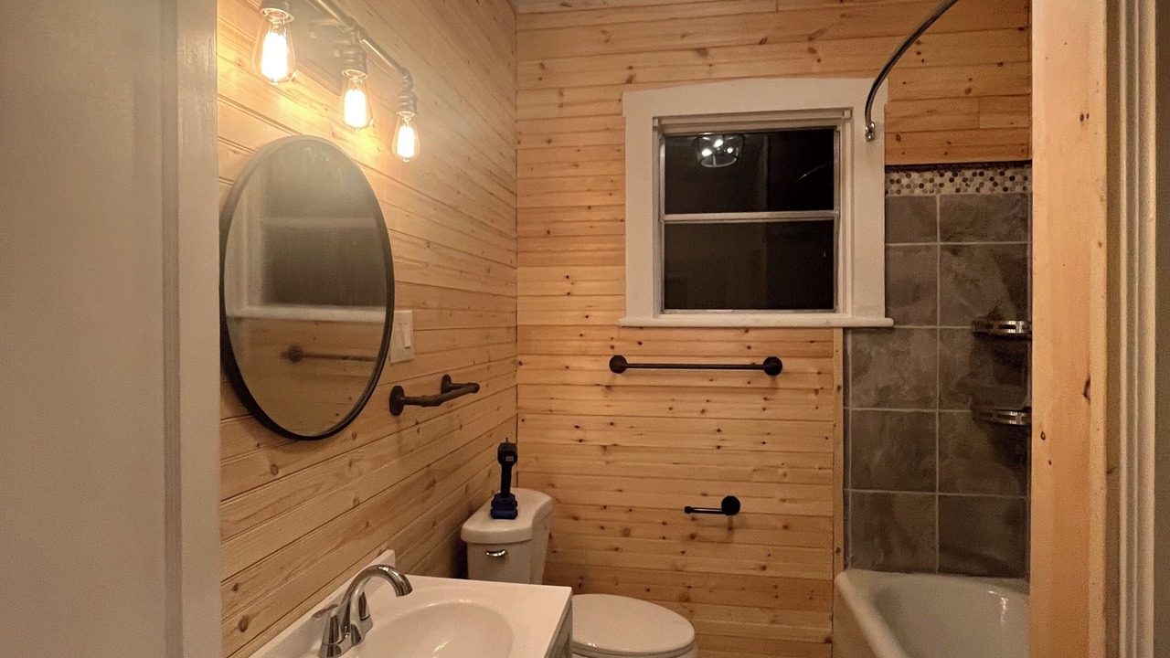 Photo of Bathroom in Cleveland