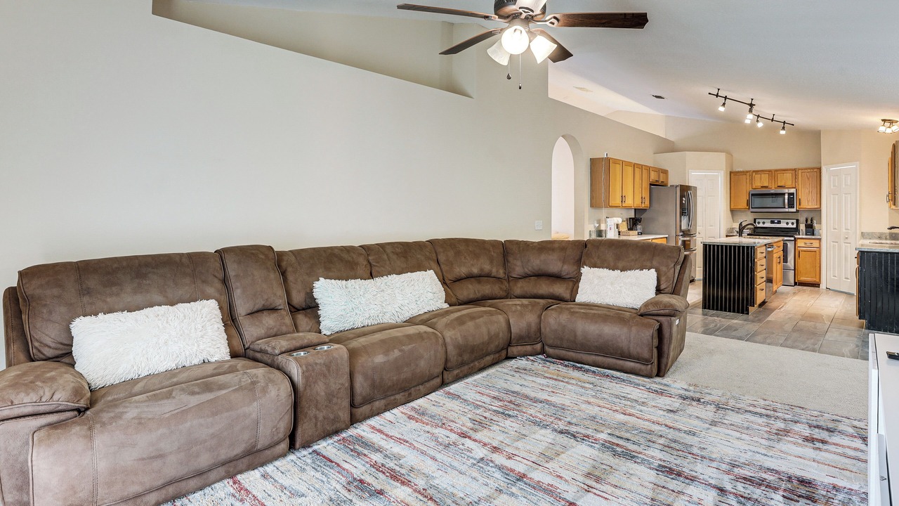 Photo of Livingroom in Deltona Lakes