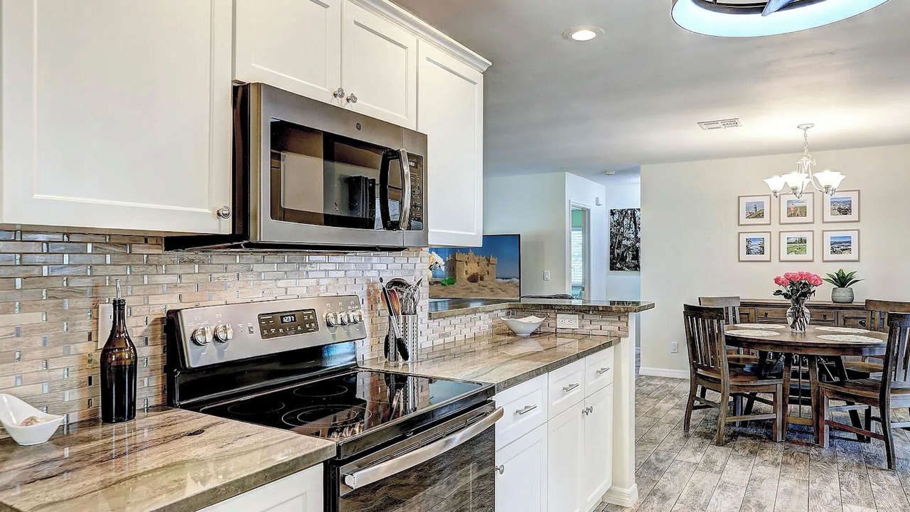 Photo of Kitchen in Sebastian Highlands