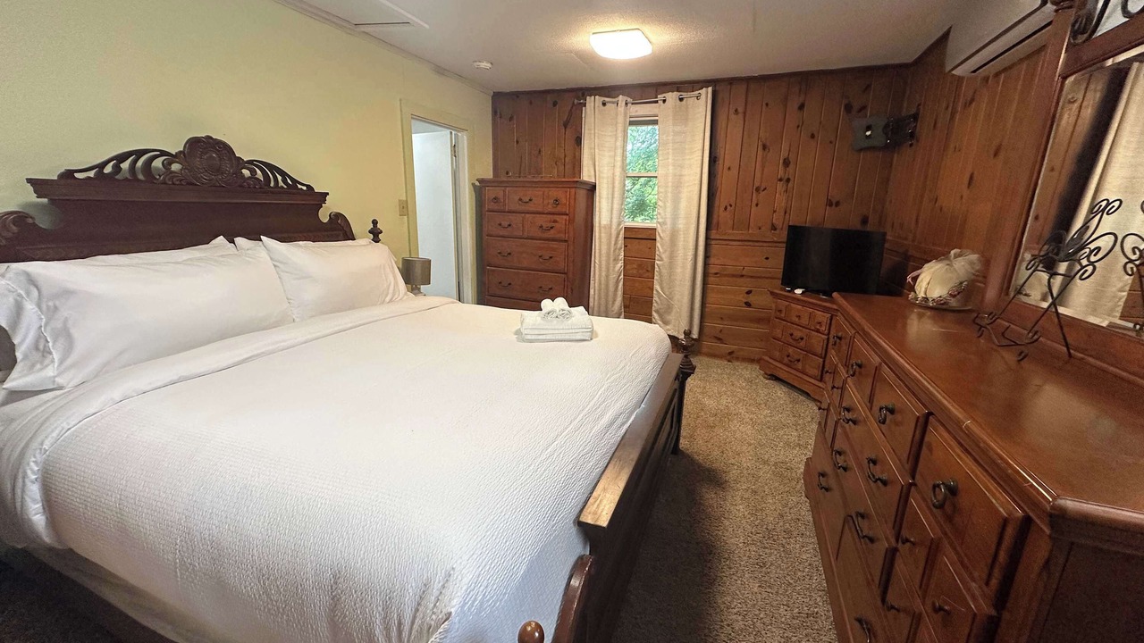 Photo of Bedroom in Hollands Landing