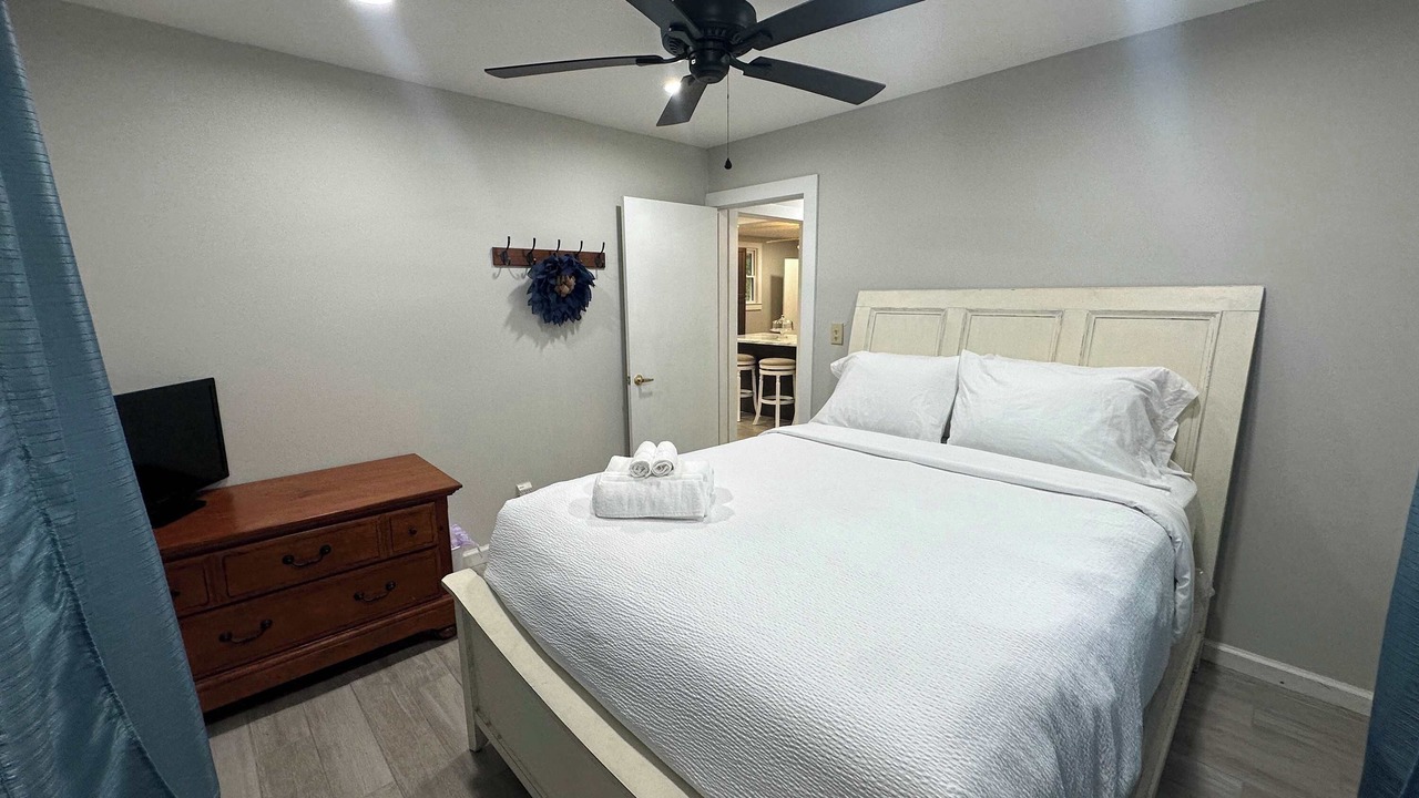 Photo of Bedroom in Hollands Landing