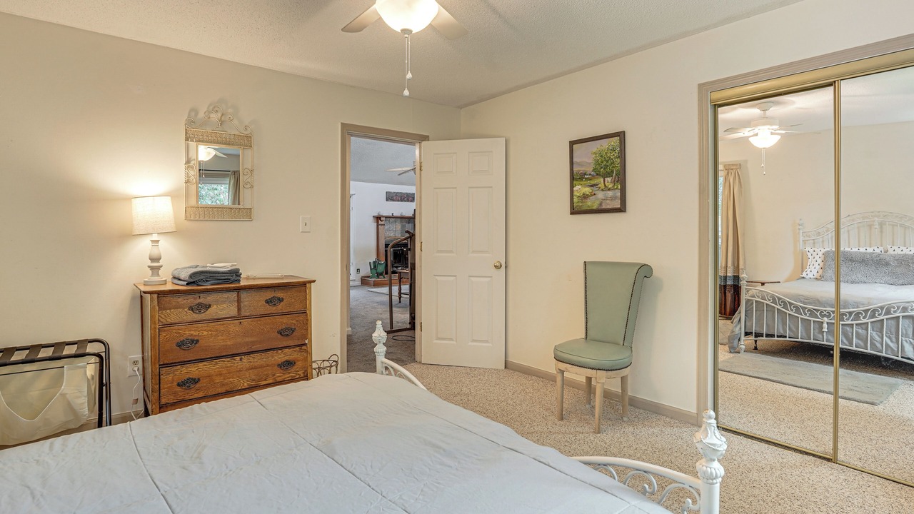 Photo of Bedroom in Aiken