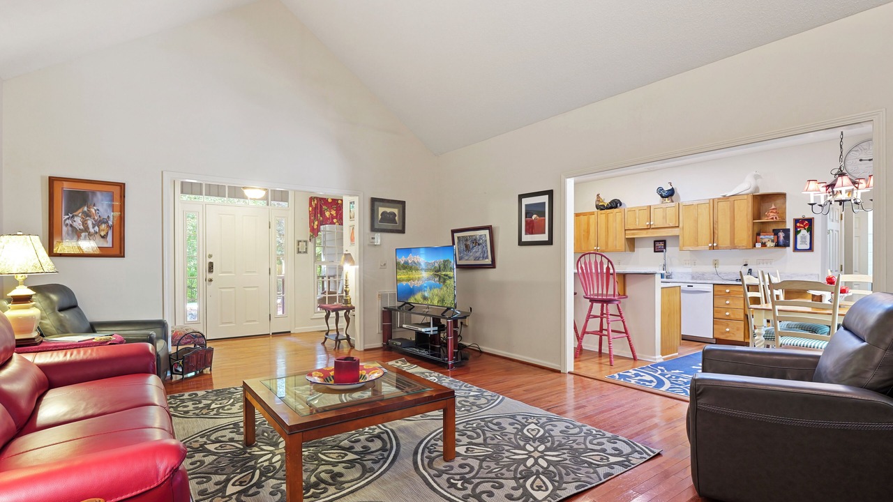 Photo of Livingroom in Brevard