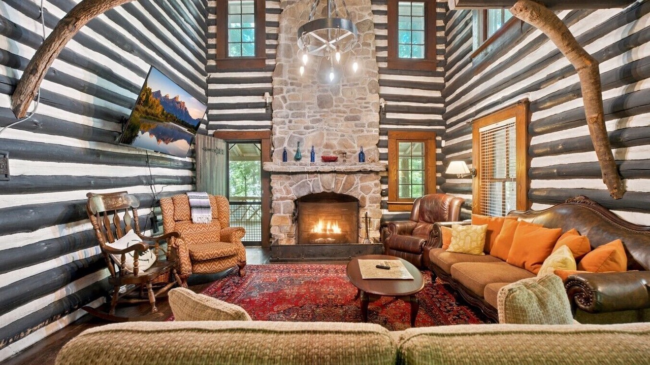 Photo of Livingroom in Rocky Bottom