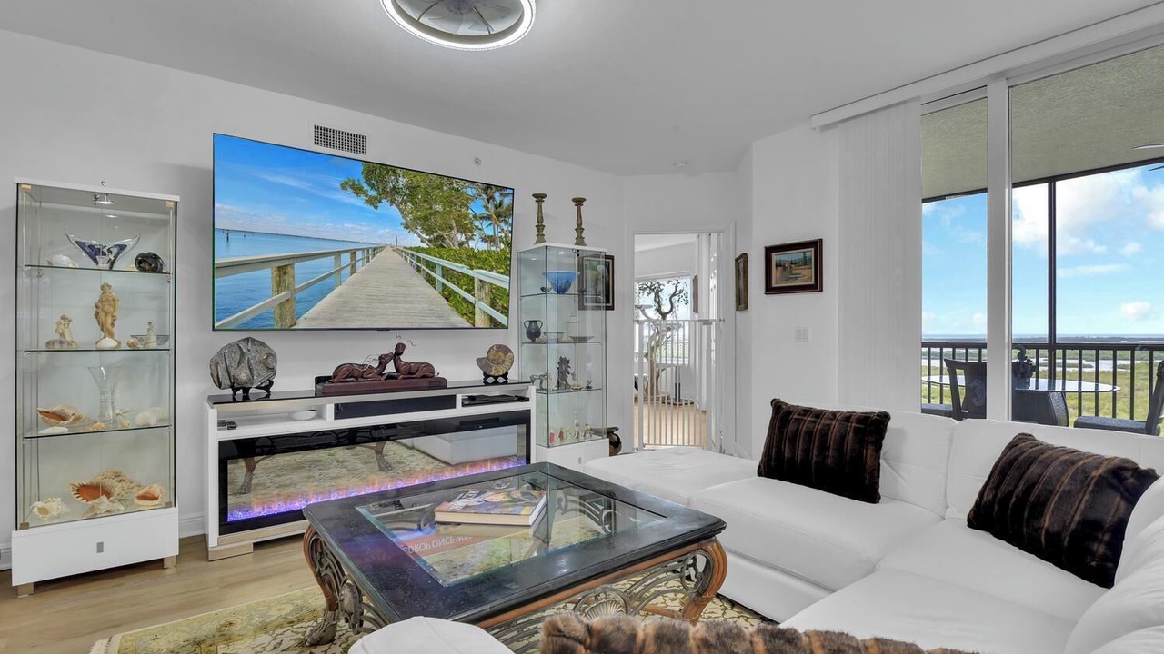 Photo of Livingroom in Hammock Bay