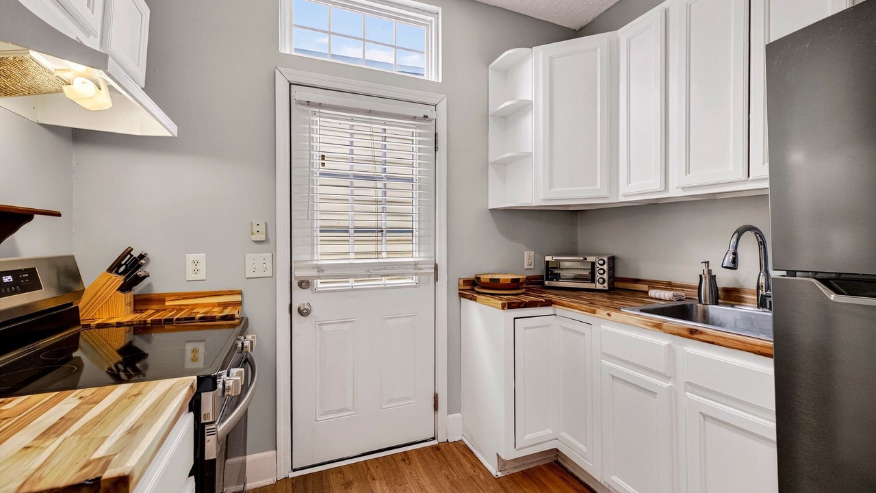 Photo of Kitchen in Beach Institute