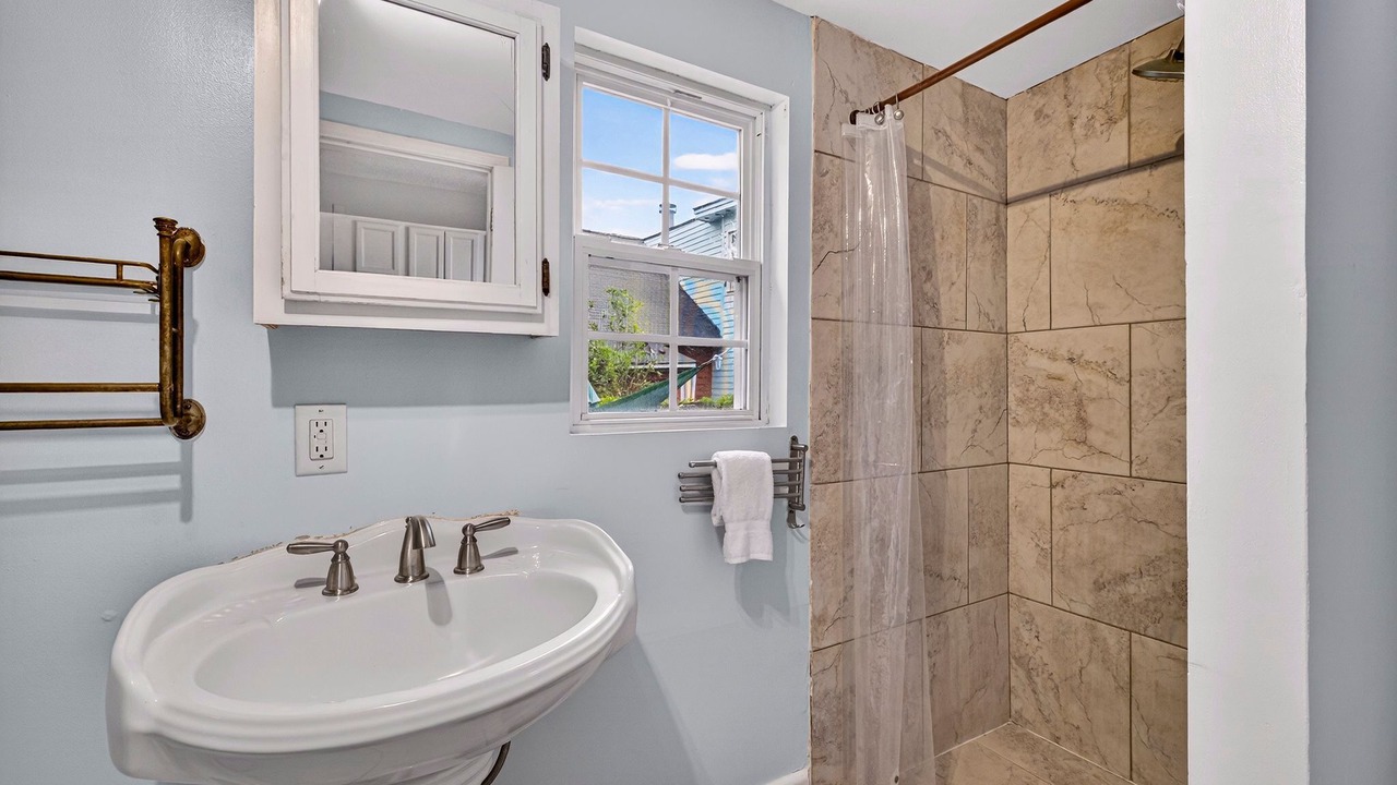 Photo of Bathroom in Beach Institute