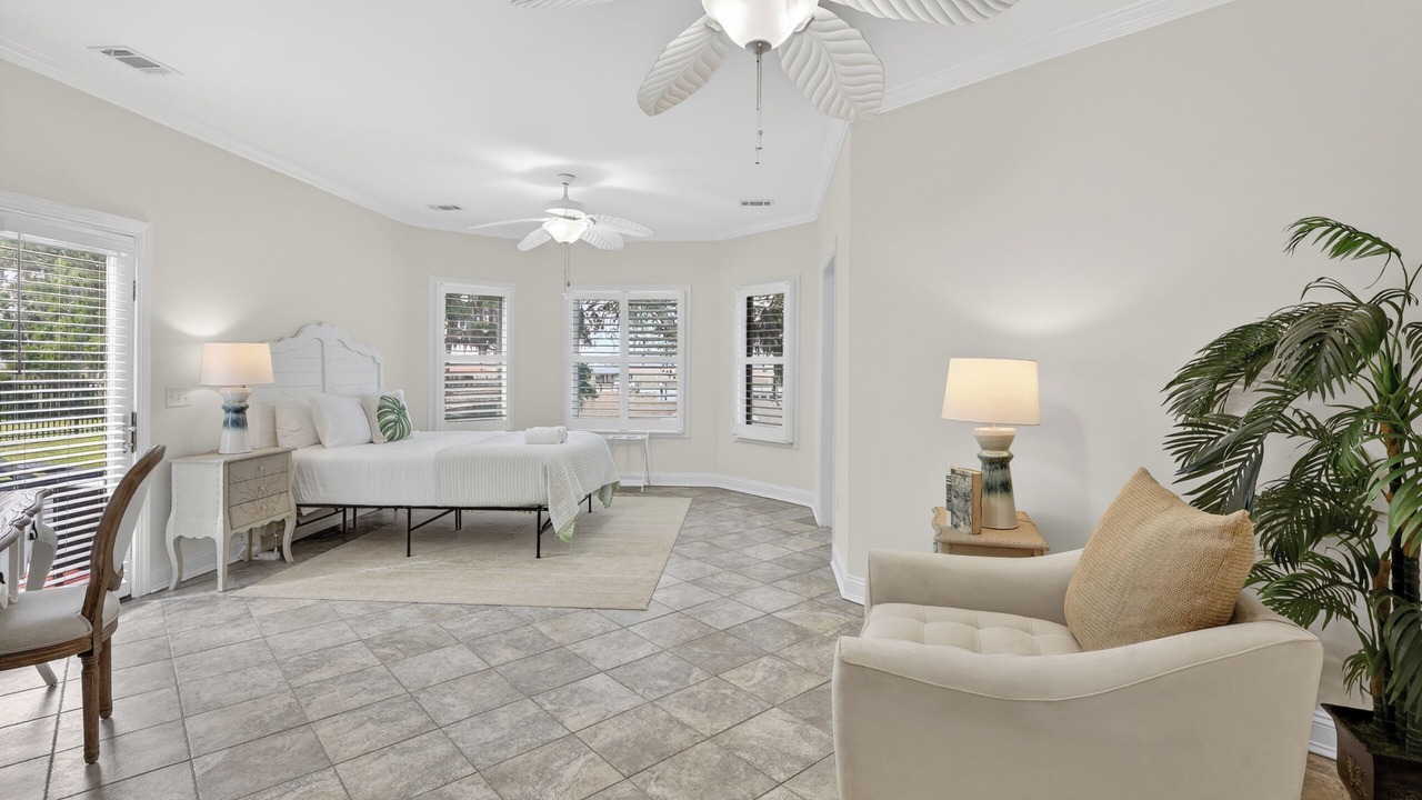 Photo of Bedroom in Whitemarsh Island