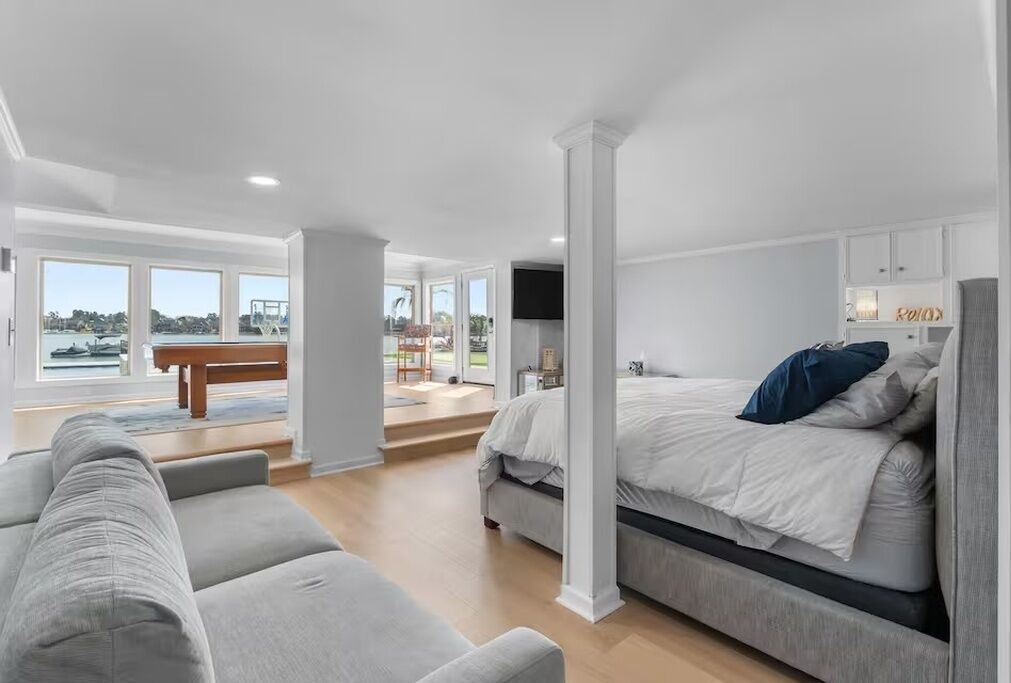 Photo of Bedroom in Lake Murray of Richland