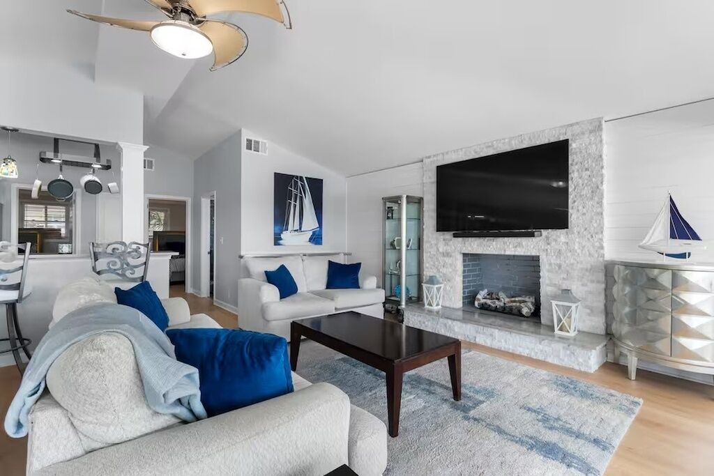 Photo of Livingroom in Lake Murray of Richland