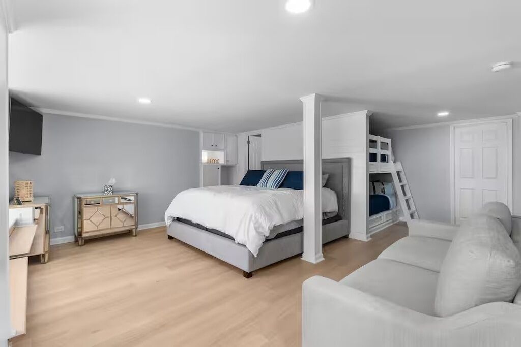 Photo of Bedroom in Lake Murray of Richland