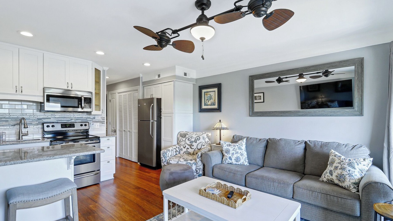 Photo of Livingroom in Folly Field