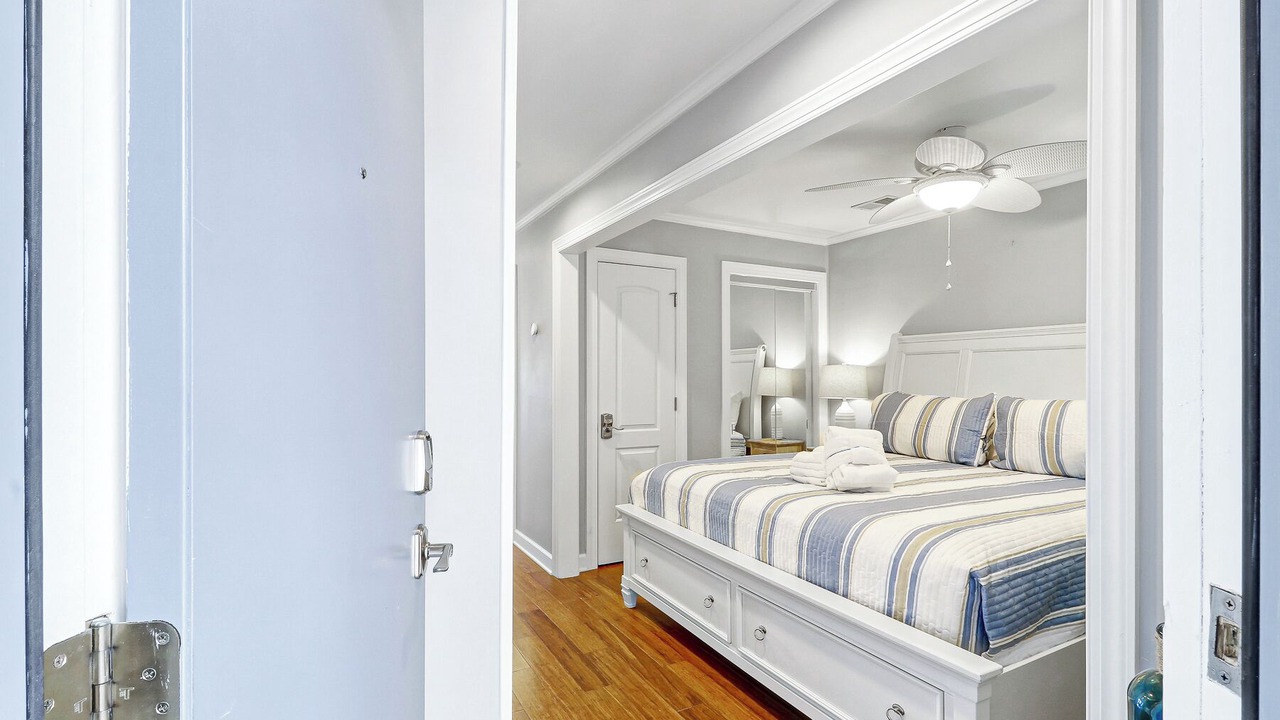 Photo of Bedroom in Folly Field