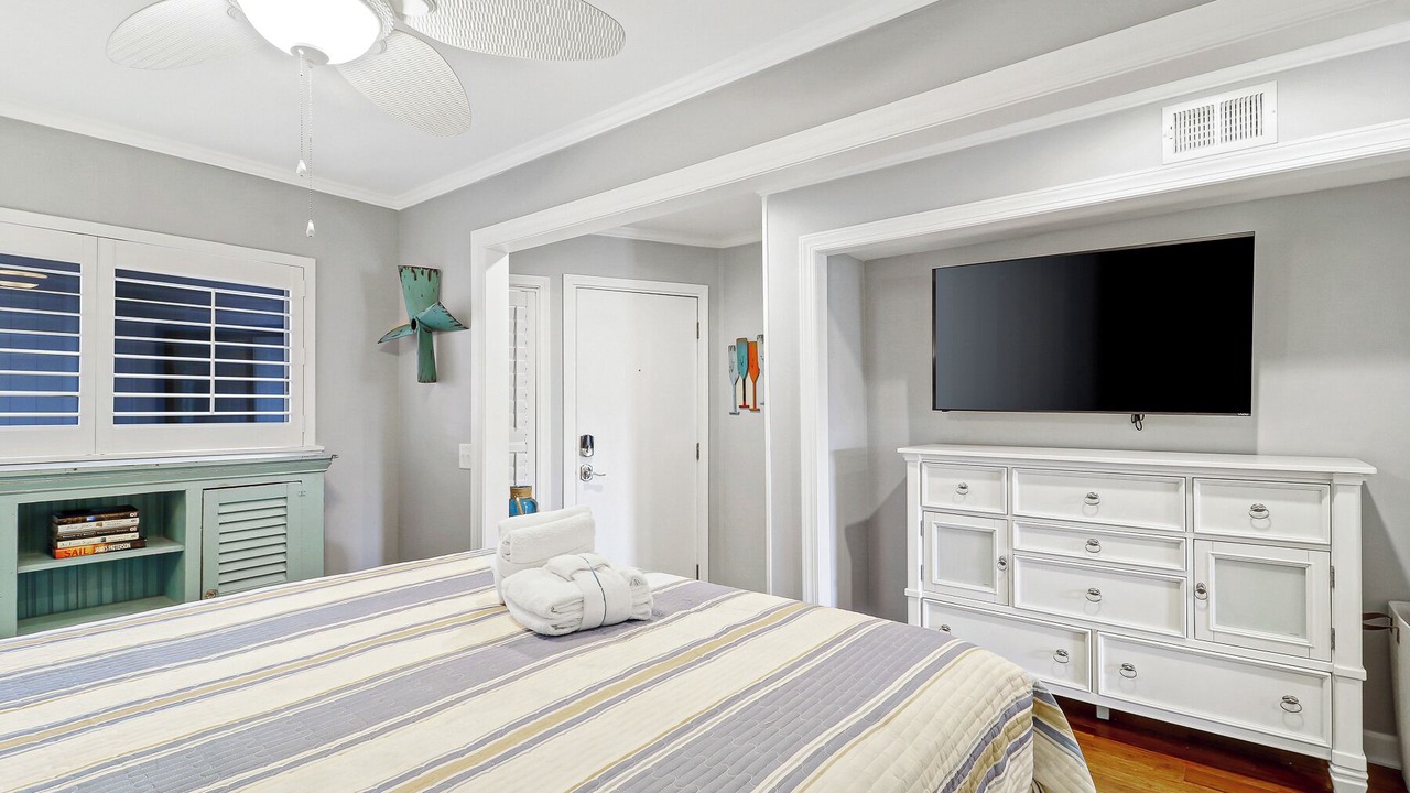 Photo of Bedroom in Folly Field