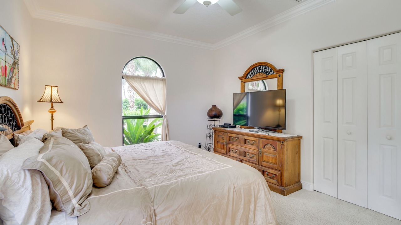 Photo of Bedroom in Indian River Shores