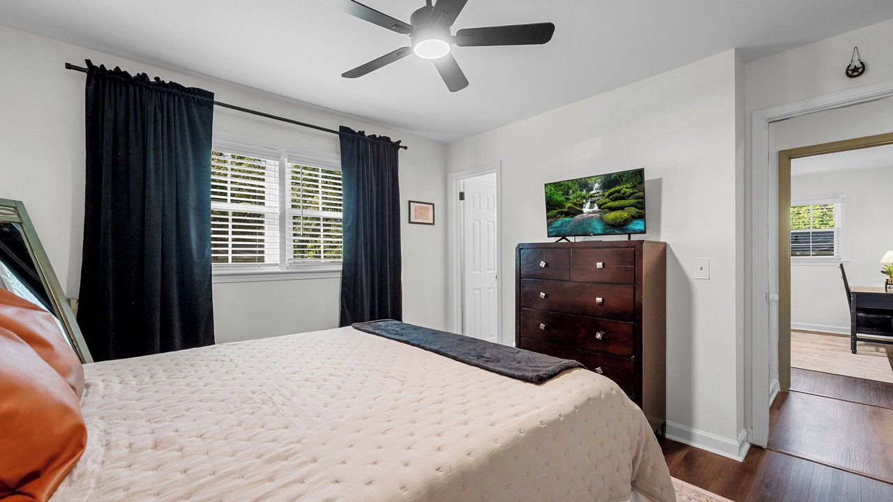 Photo of Bedroom in Simpsonville