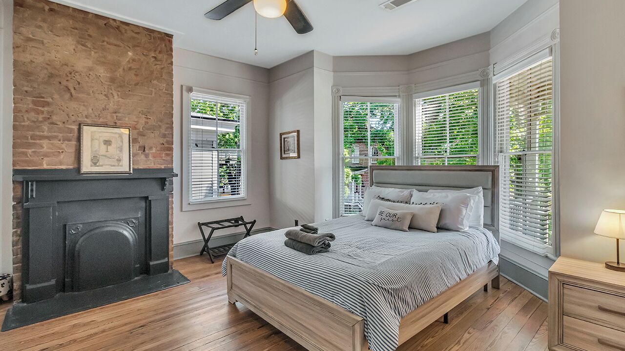 Photo of Bedroom in Savannah Victorian District