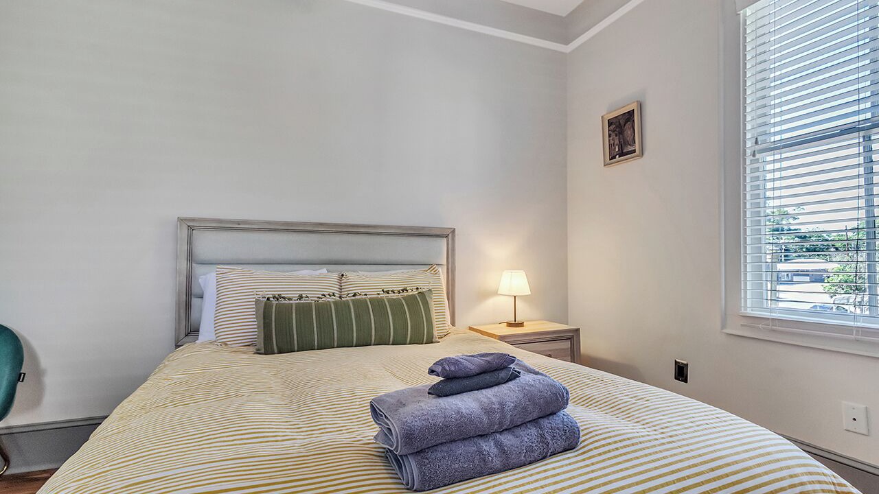Photo of Bedroom in Savannah Victorian District