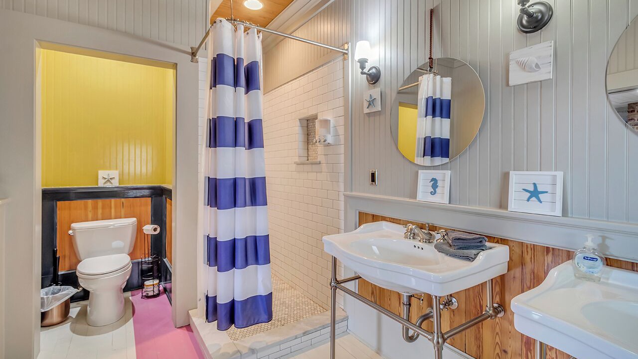 Photo of Bathroom in Savannah Victorian District