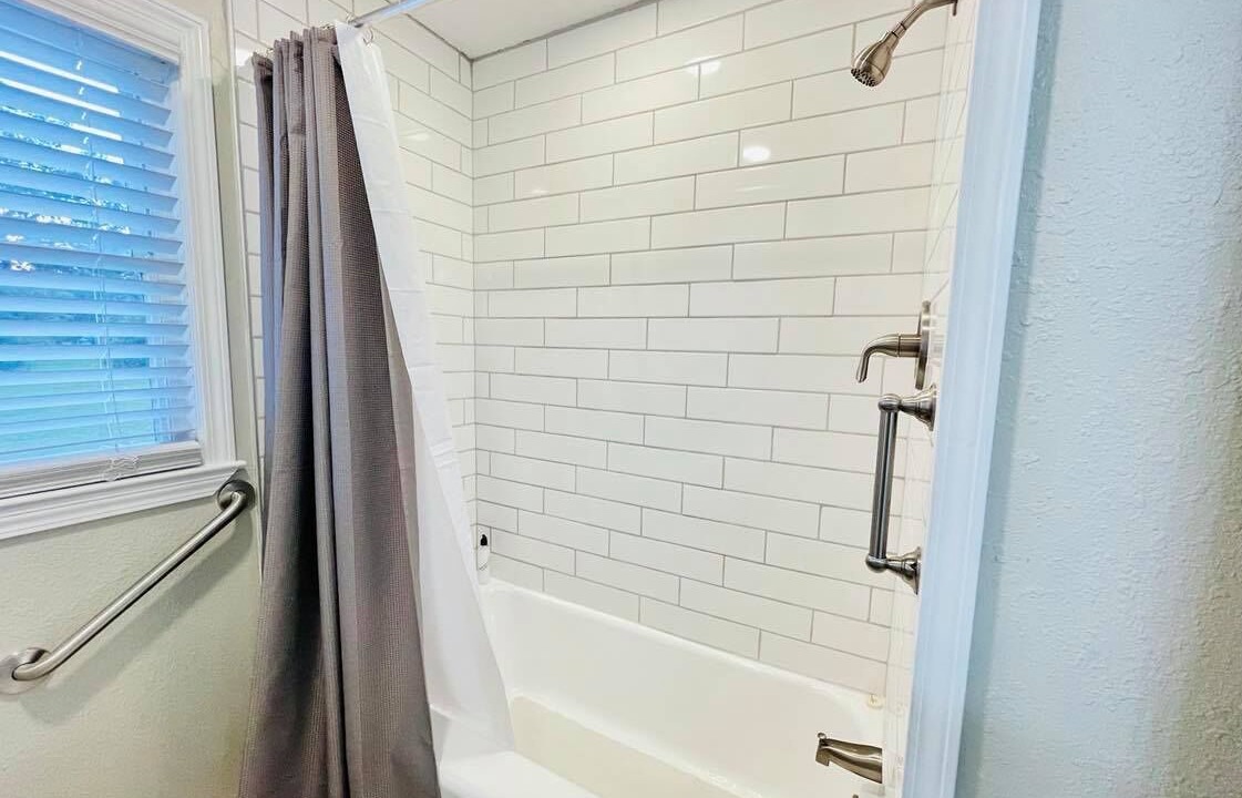 Photo of Bathroom in Lyons
