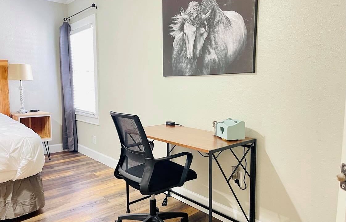 Photo of Bedroom in Lyons