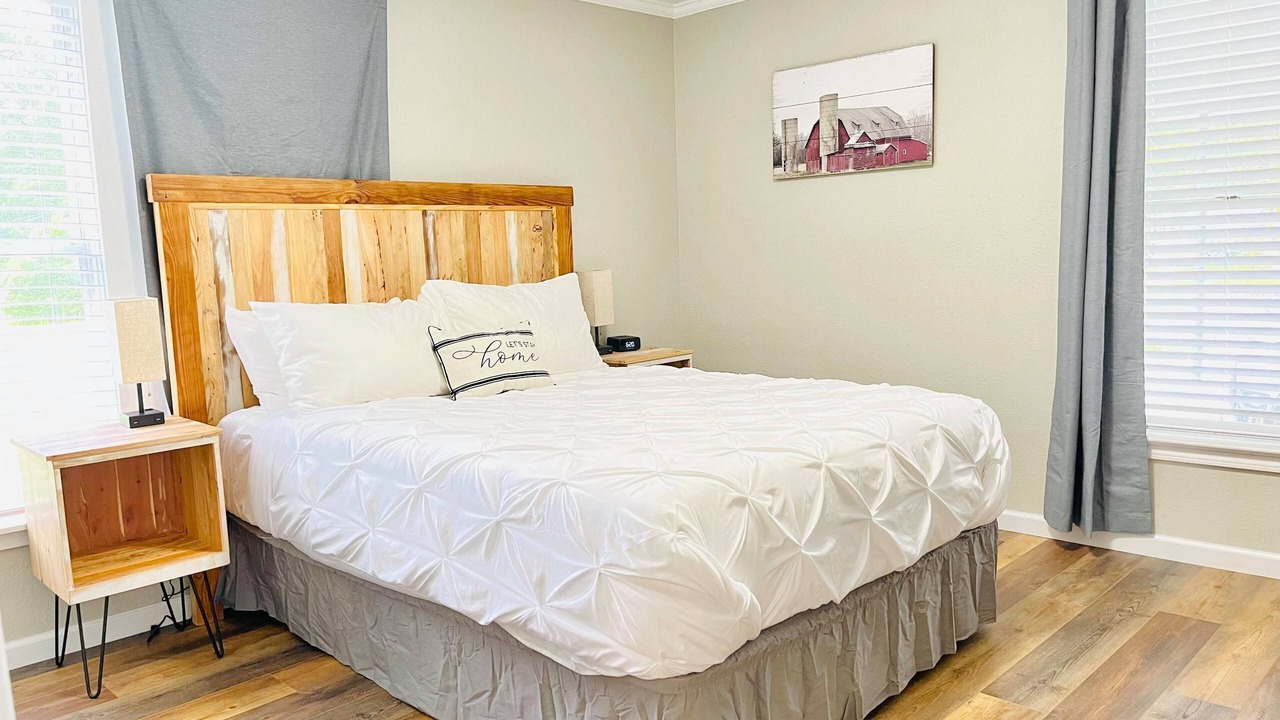 Photo of Bedroom in Lyons