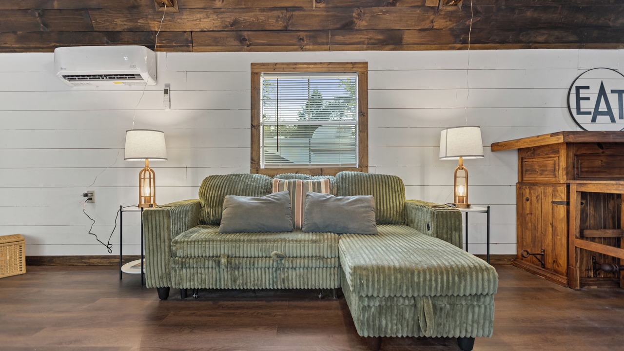 Photo of Livingroom in Winona
