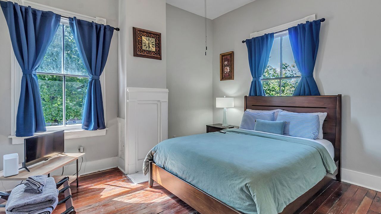 Photo of Bedroom in Savannah Victorian District
