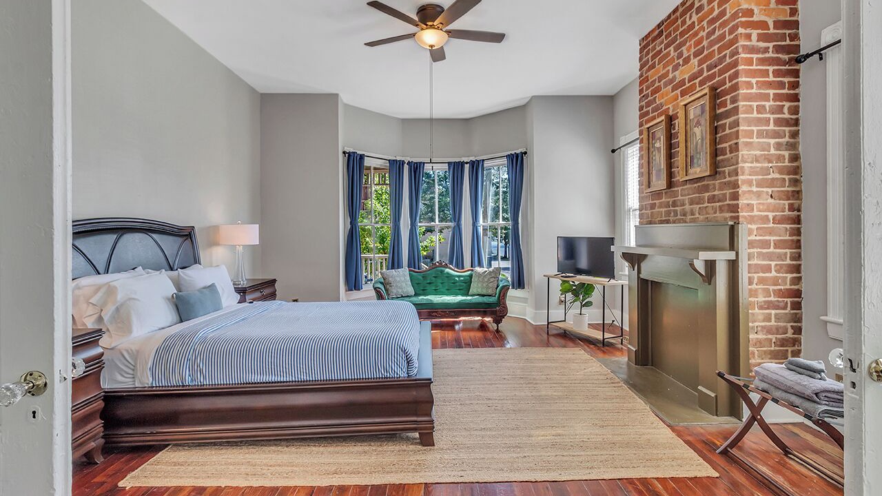 Photo of Bedroom in Savannah Victorian District