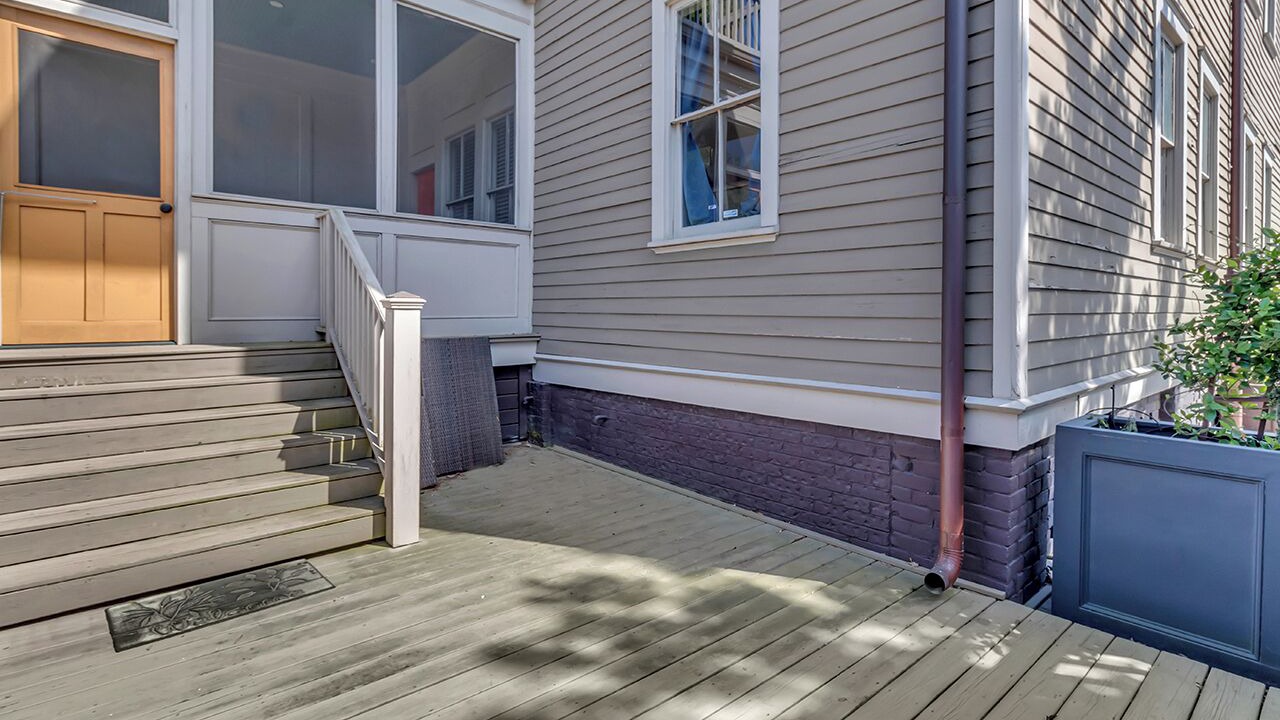Photo of Outdoor in Savannah Victorian District