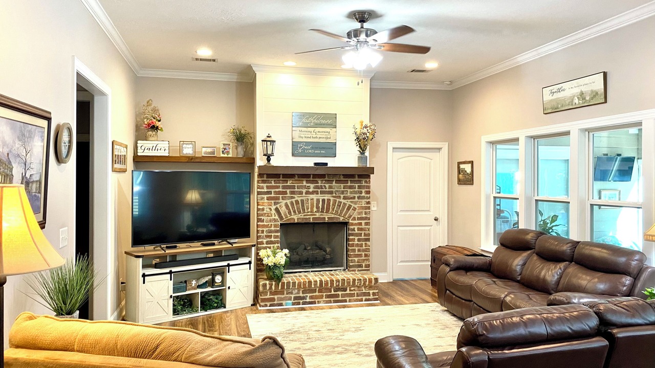 Photo of Livingroom in Appling