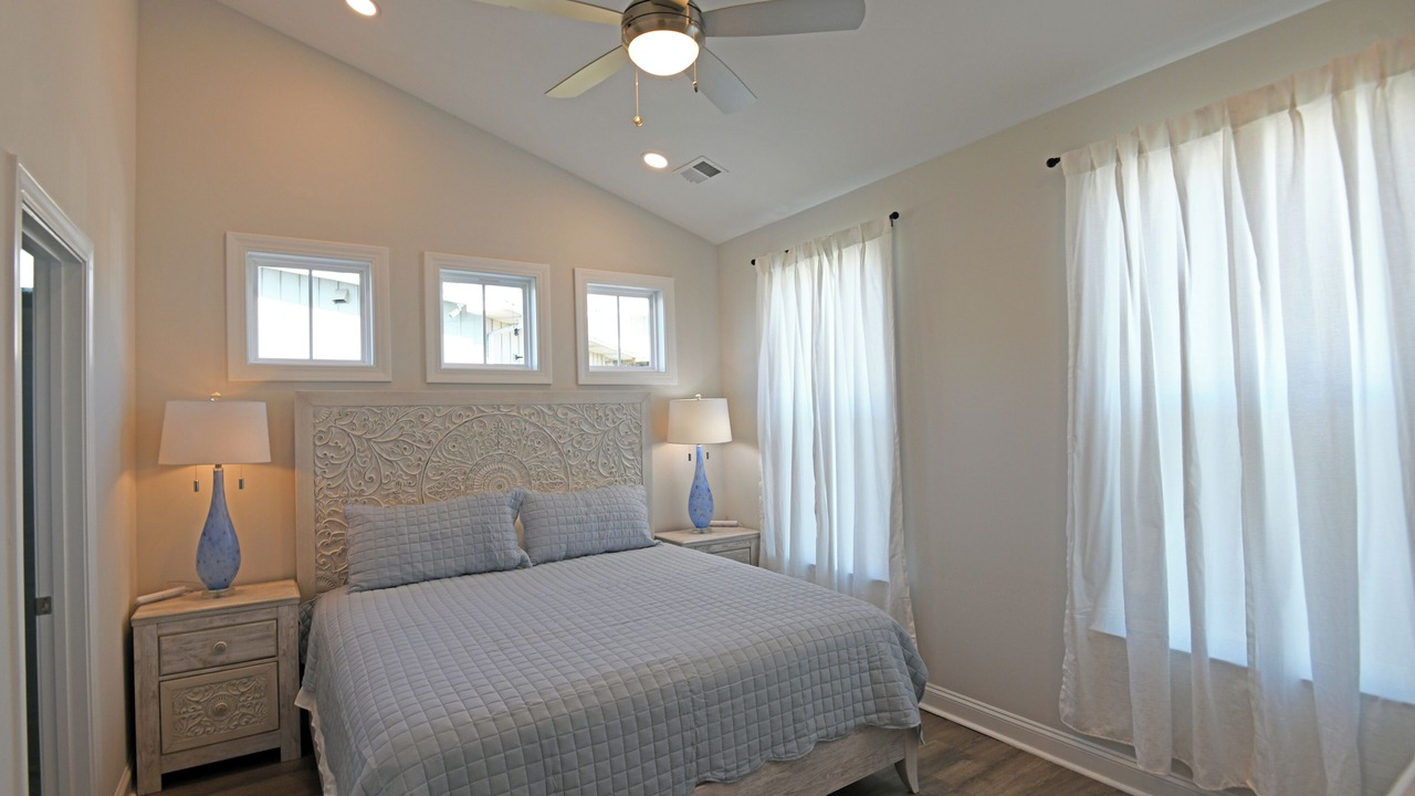 Photo of Bedroom in Greenwood