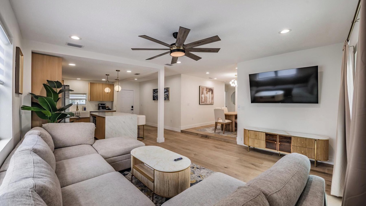 Photo of Livingroom in Sun Bay South
