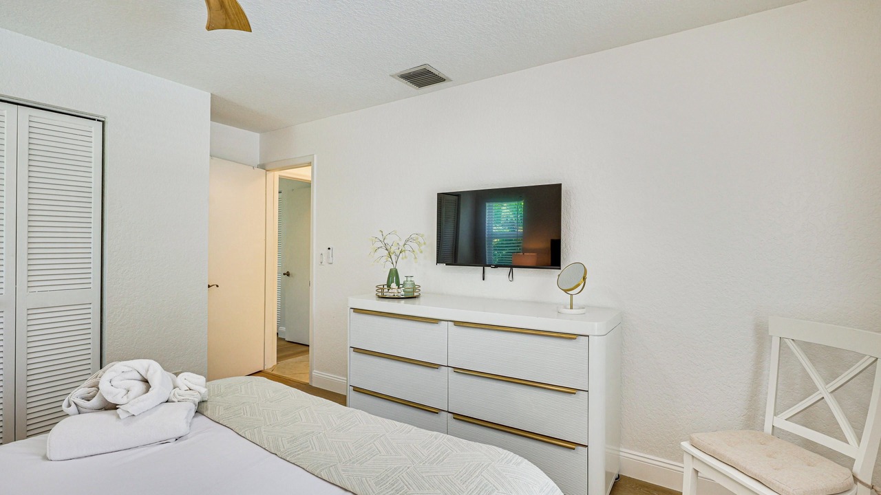 Photo of Bedroom in Tropic Palms