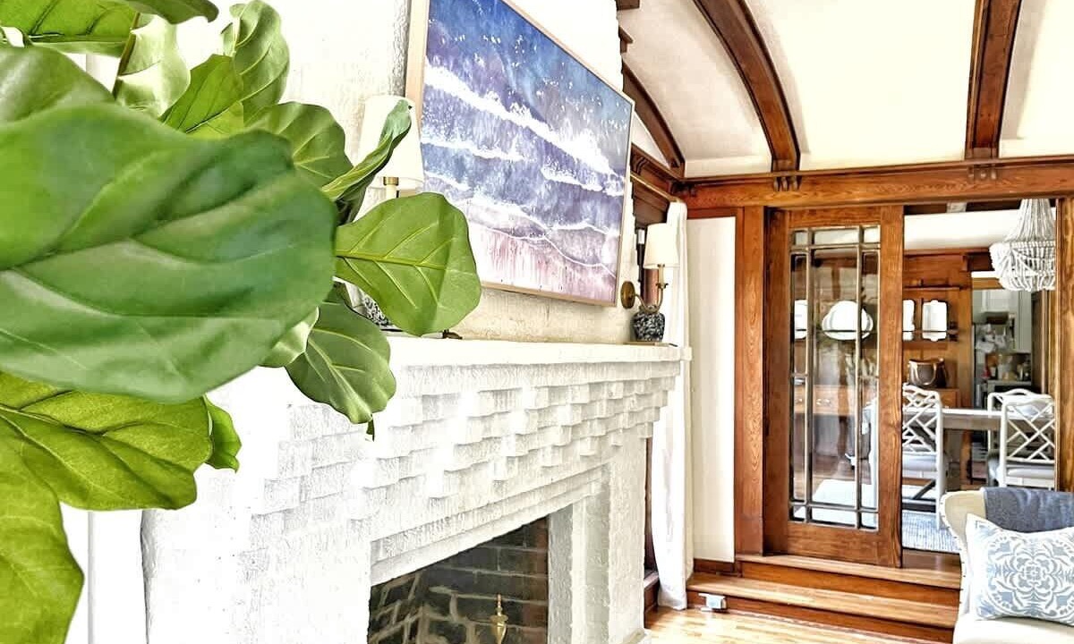 Photo of Livingroom in Midtown