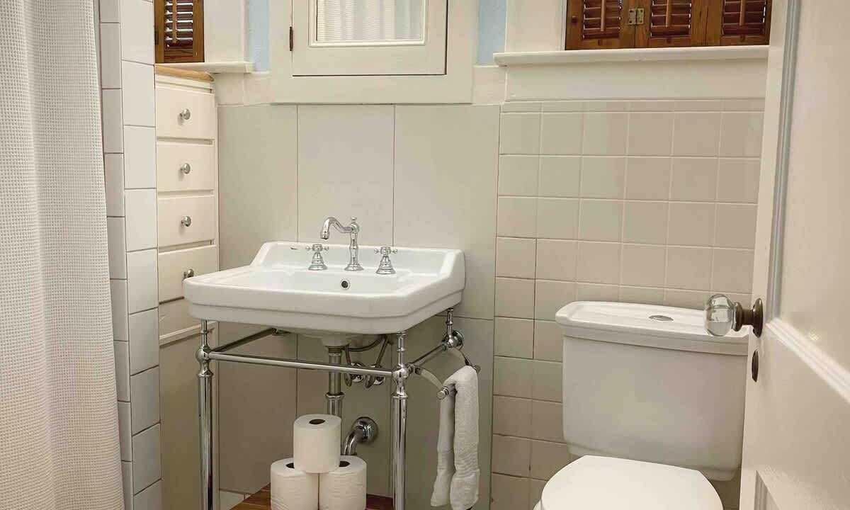 Photo of Bathroom in Midtown