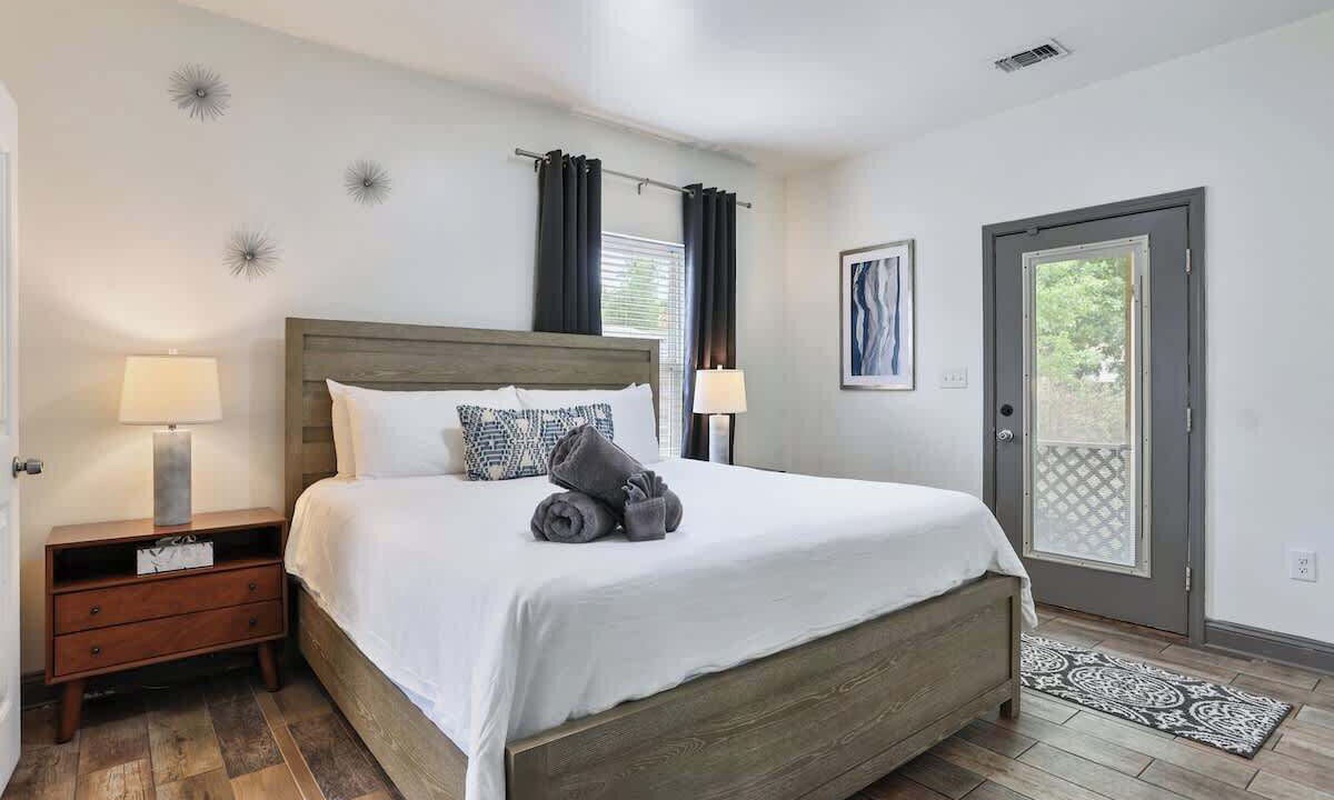 Photo of Bedroom in Thunderbolt