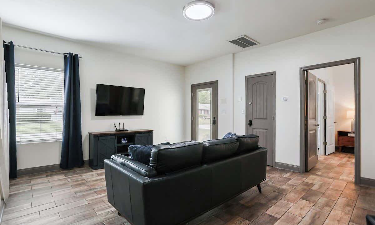Photo of Livingroom in Thunderbolt