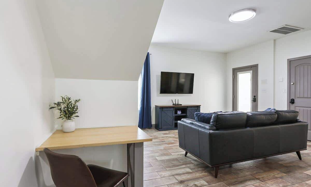 Photo of Livingroom in Thunderbolt