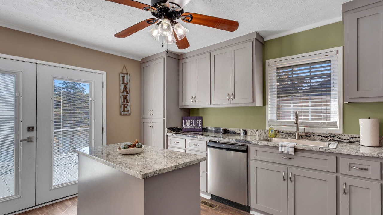 Photo of Kitchen in Townville