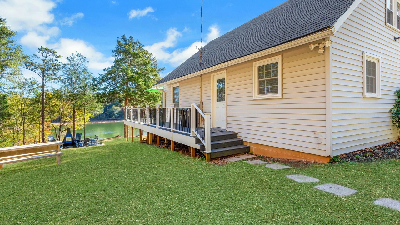 Photo of Patio Balcony in Townville