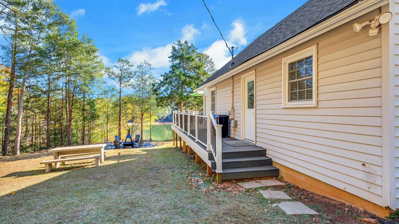 Photo of Patio Balcony in Townville