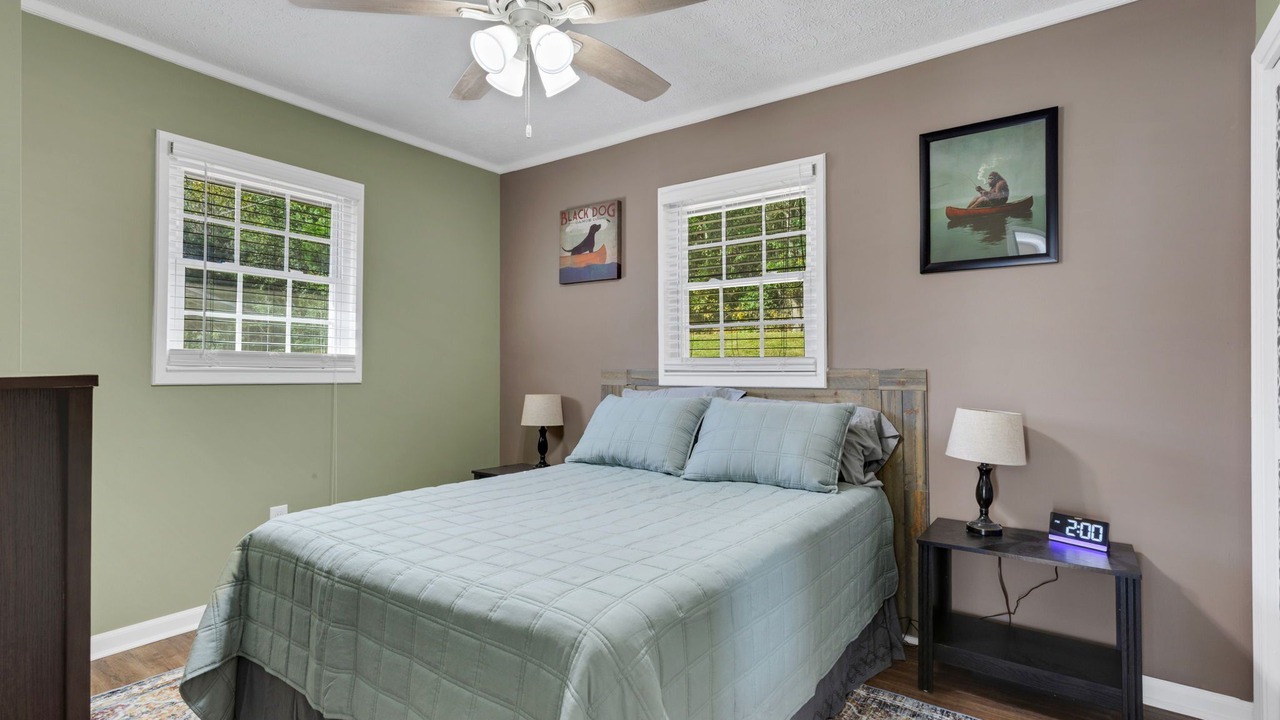 Photo of Bedroom in Townville