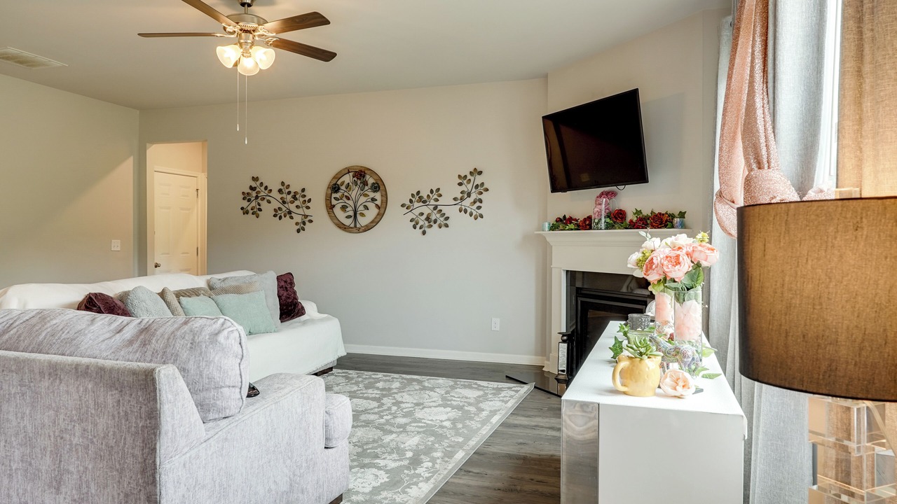 Photo of Livingroom in Graniteville