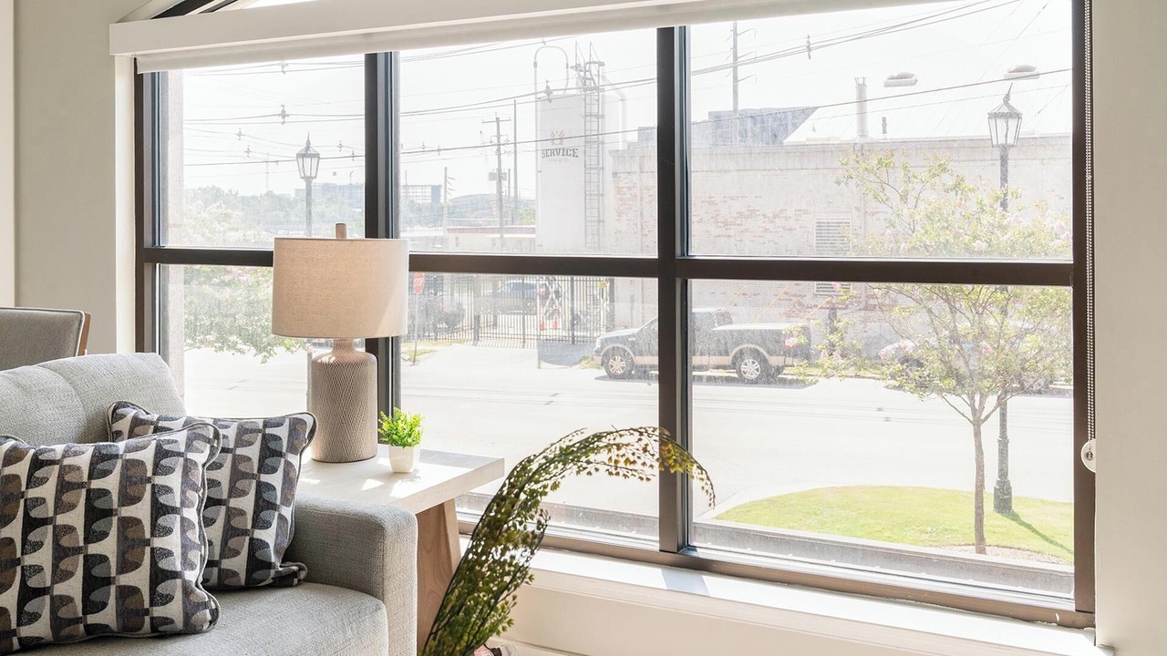 Photo of Livingroom in Yamacraw Village
