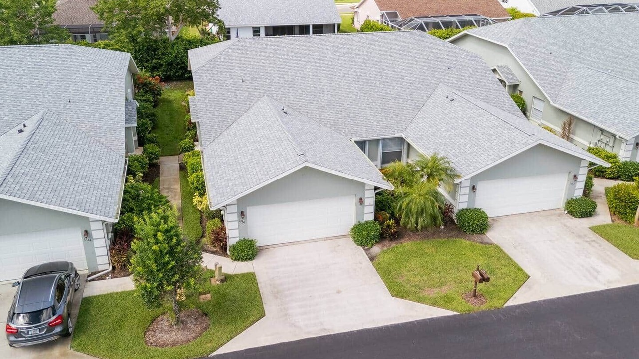 Photo of Outdoor in Crown Pointe