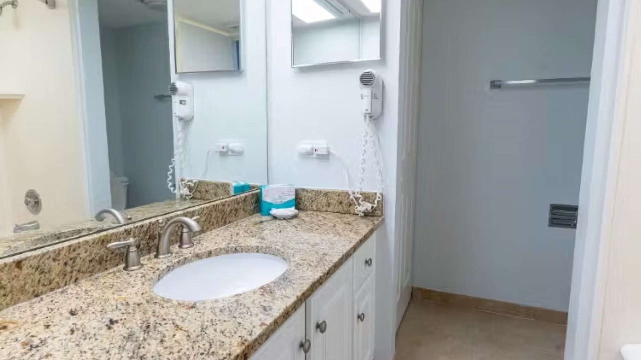 Photo of Bathroom in Palmetto Dunes