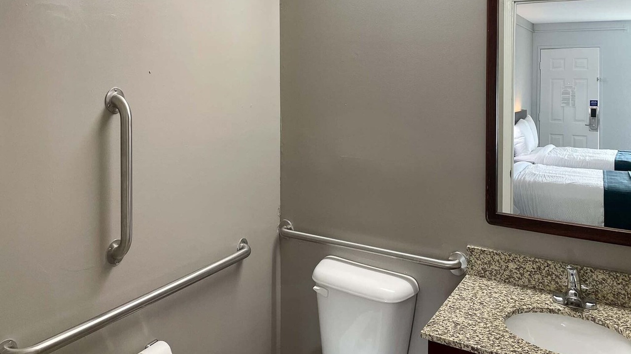 Photo of Bathroom in West Columbia
